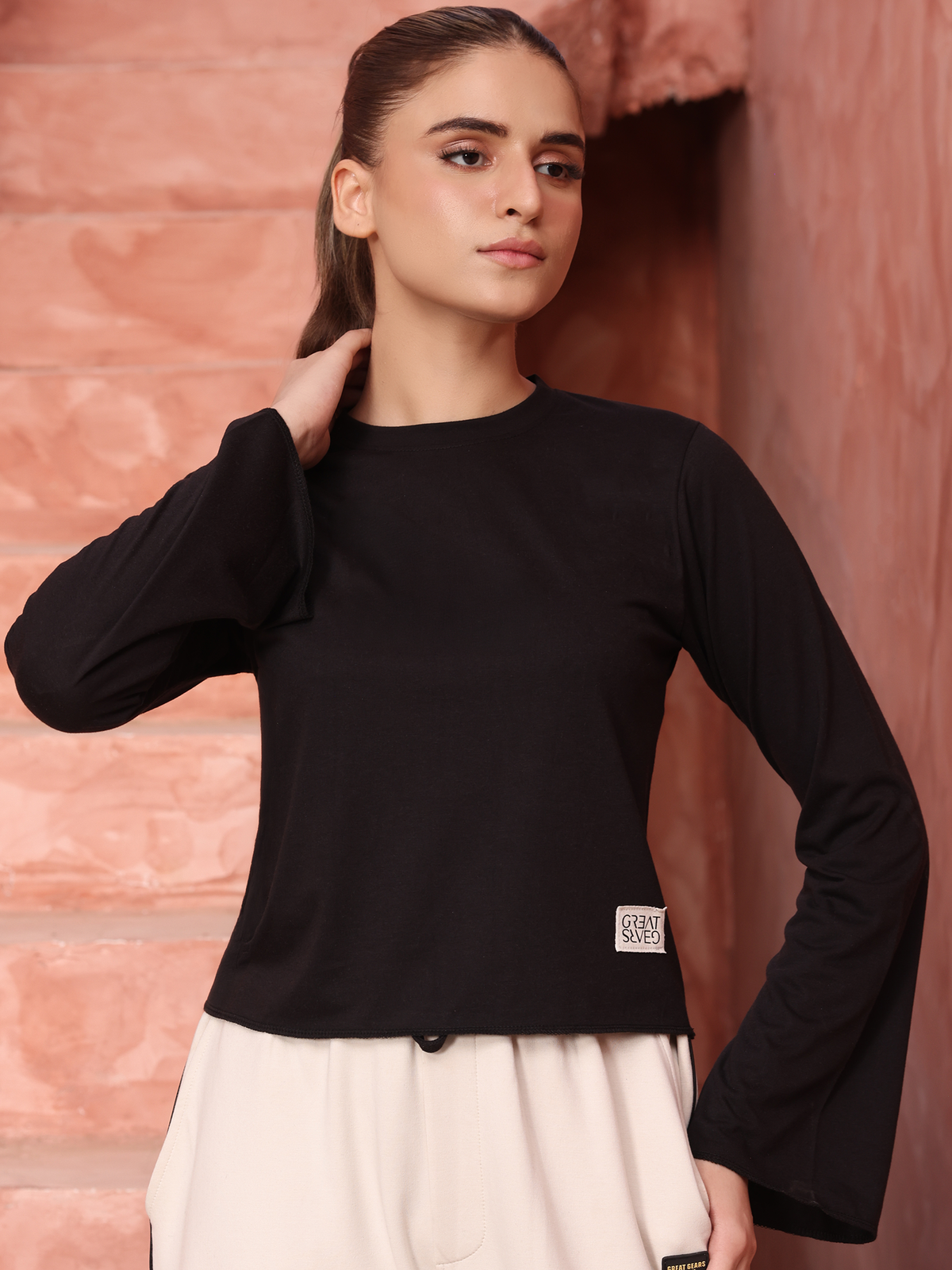 Apex Bell Tee Black